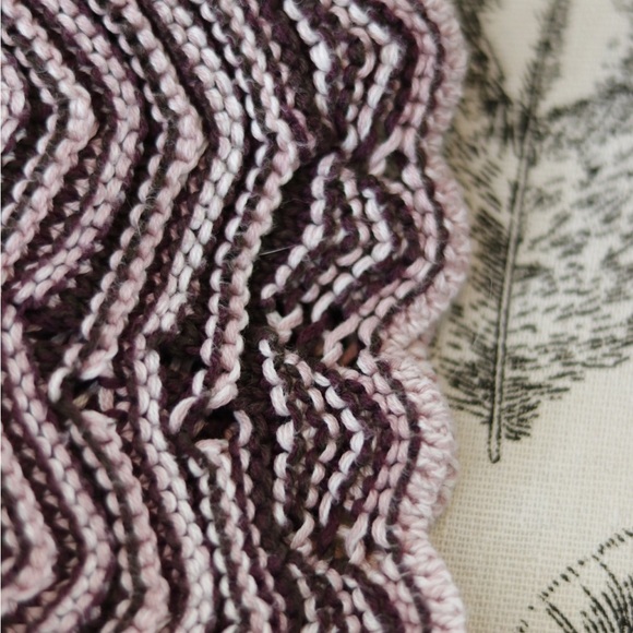 Mexx Scalloped edge burgundy and pink side button cardigan - Picture 8 of 9